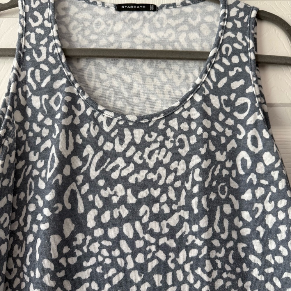 Gray Leopard Print Tank Top - Picture 3 of 5